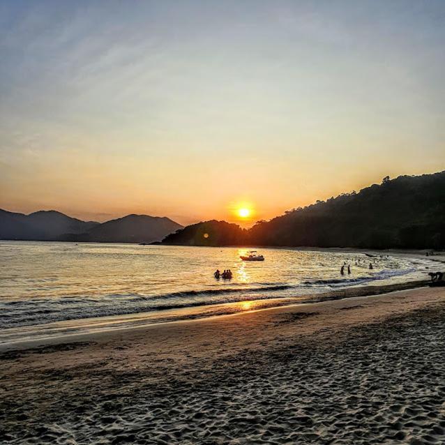 Appartement Chalé rústico e charmoso na praia para casal! à Ubatuba Extérieur photo